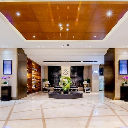 Celebrity Upper Class Hotel Чънду Екстериор снимка