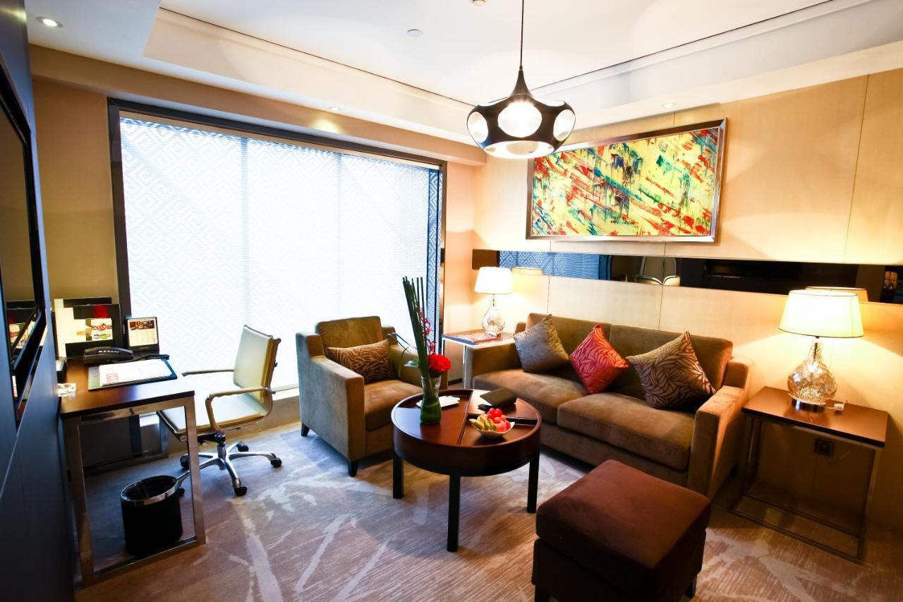 Celebrity Upper Class Hotel Чънду Екстериор снимка